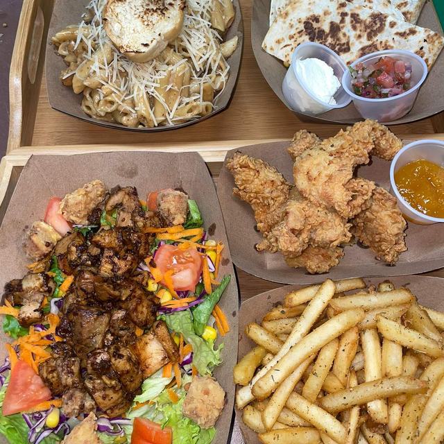 Spread of food boxes