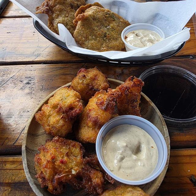 Fritters with dip